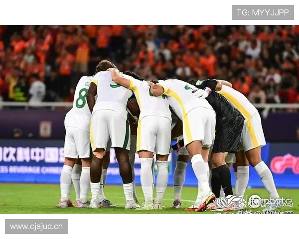 中超赛事高清直播尽享每一场激烈对决，实时更新精彩瞬间 - 副本 (2) - 副本